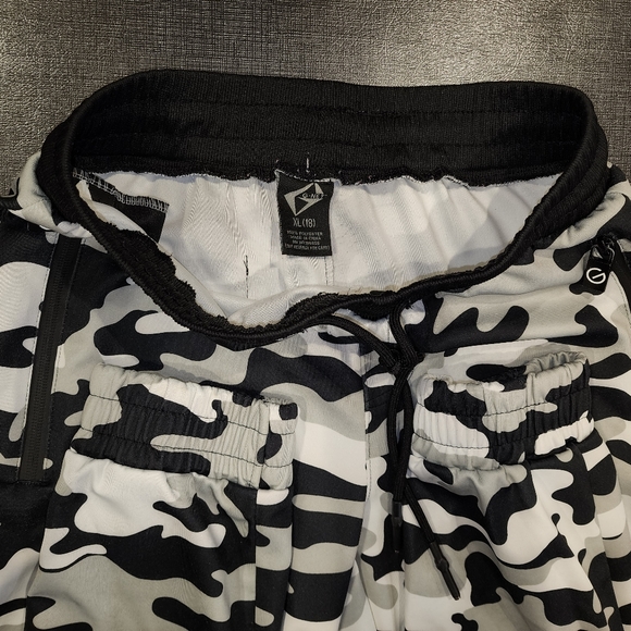 G-Net Camo Joggers Boys Size XL 18/20 - Picture 3 of 4
